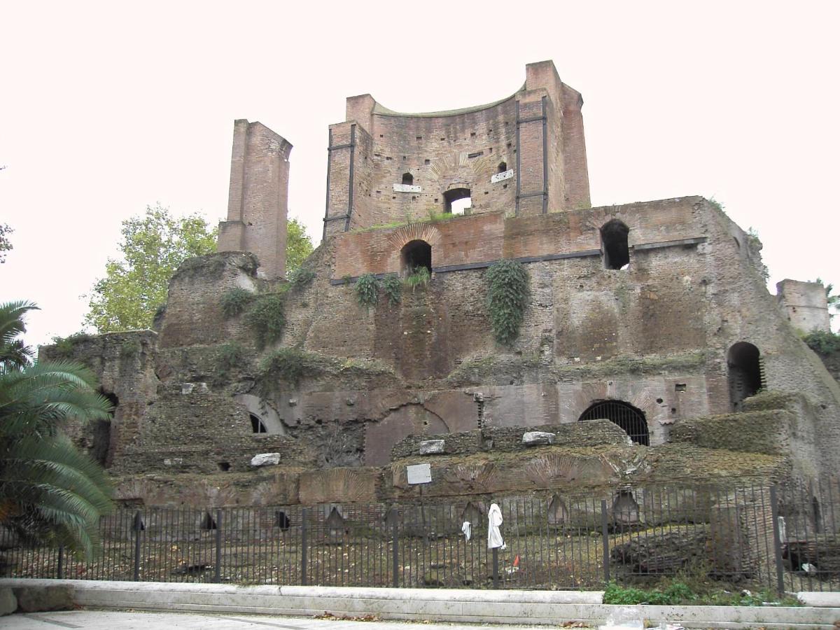 Bed And Breakfast Piazza Vittorio87 Rome Exterior photo